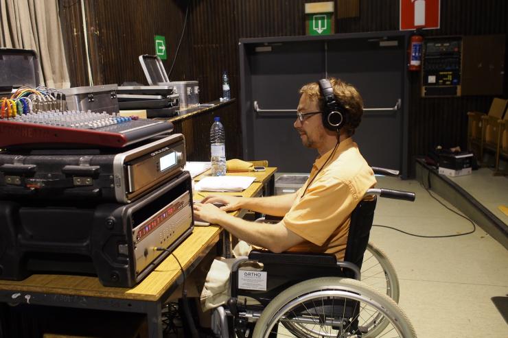 mobile recording studio